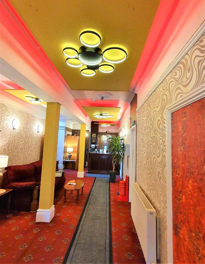 Yardley Manor Hotel Torquay Buitenkant foto